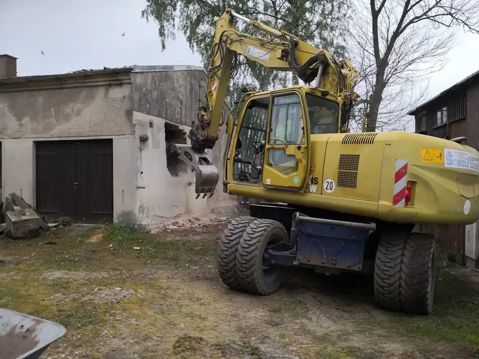 Abbruch Werkstatt Mobilbagger 18t